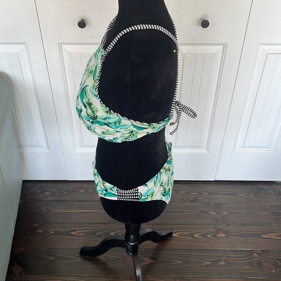 Altar'd State Reversible Bikini Top - Picture 4 of 4